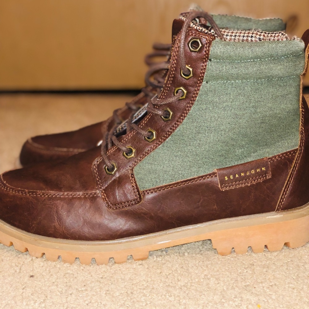 Size 10/10.5 boots
